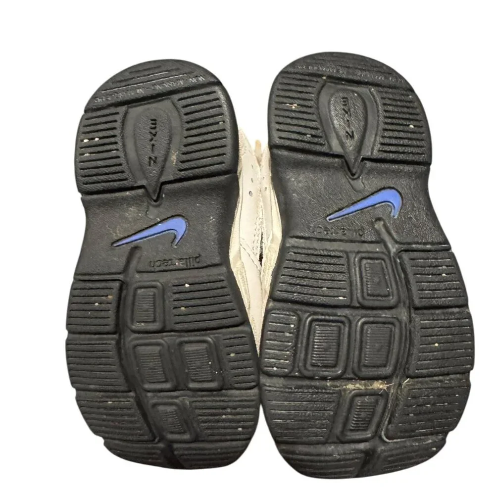 Nike Infant Sneakers Blue Accent Size 4